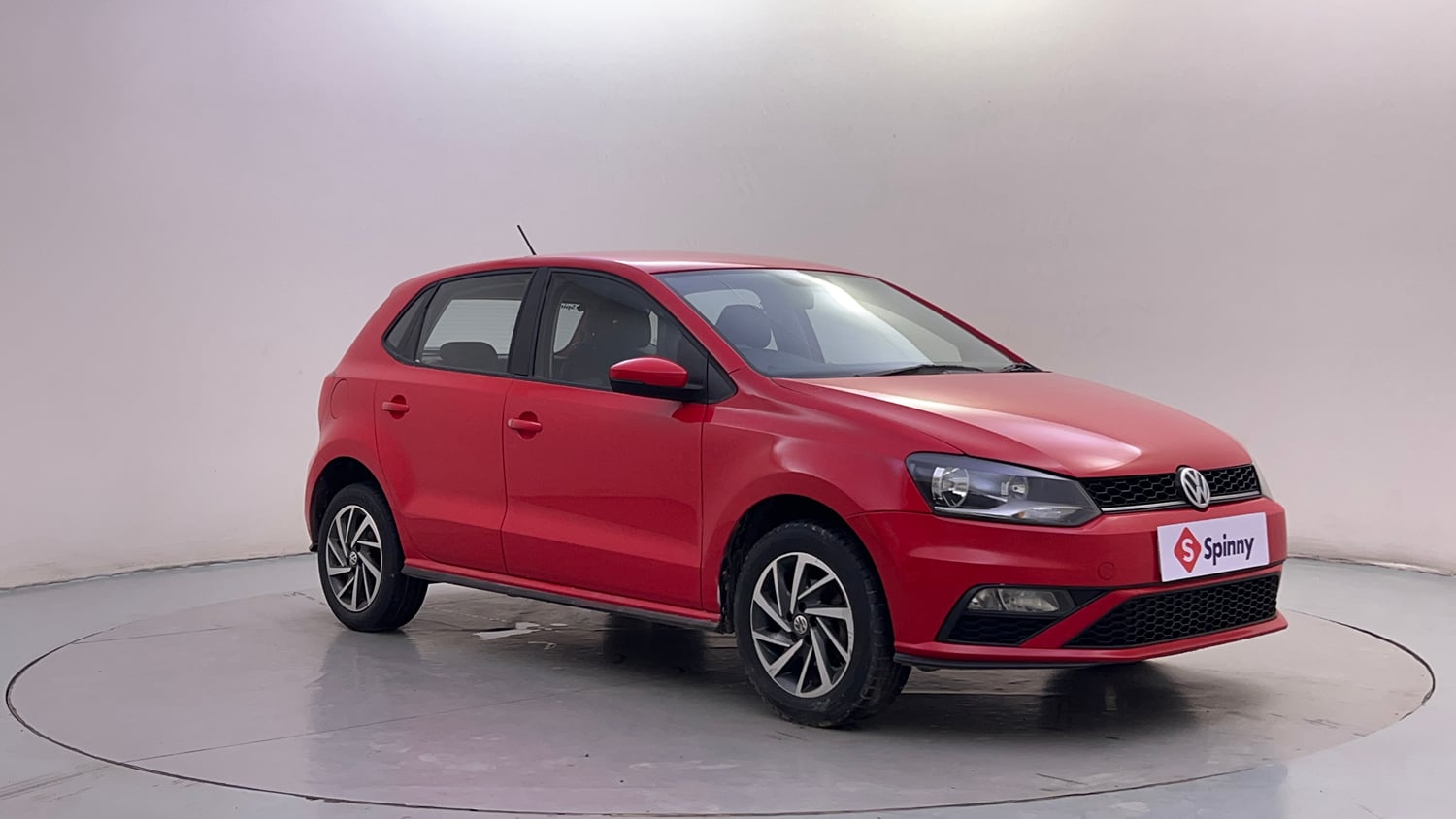 Used 2020 Volkswagen Polo Comfortline Plus 1.0L MPI Petrol Manual exterior RIGHT FRONT CORNER VIEW