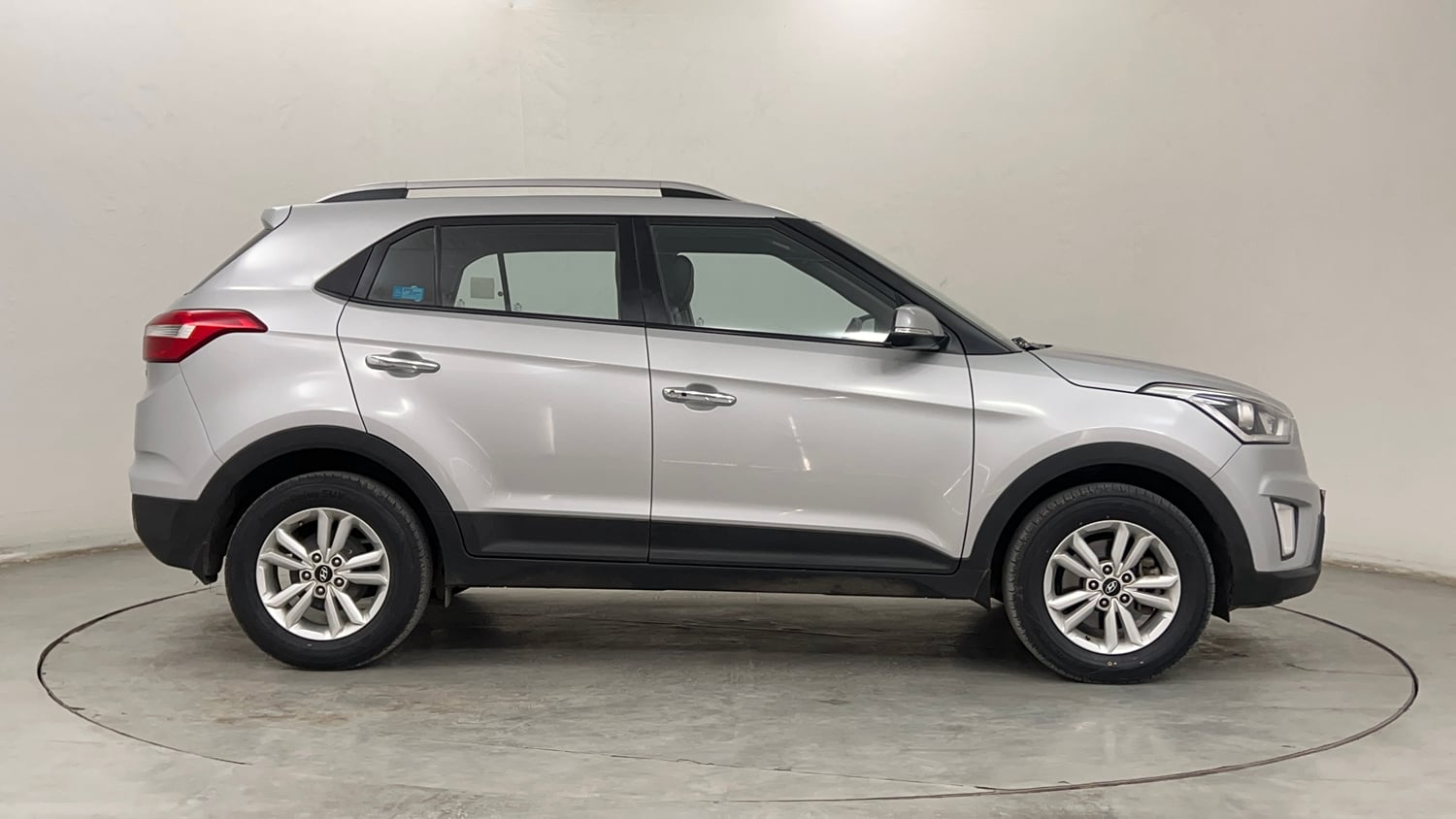 Used 2016 Hyundai Creta 1.6 SX Plus Petrol Petrol Manual exterior RIGHT SIDE VIEW