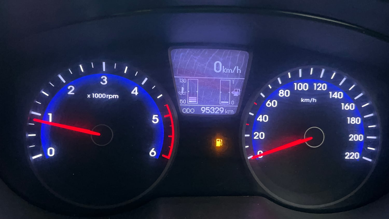 Used 2012 Hyundai i20 Asta 1.4 CRDI Diesel Manual interior CLUSTERMETER VIEW