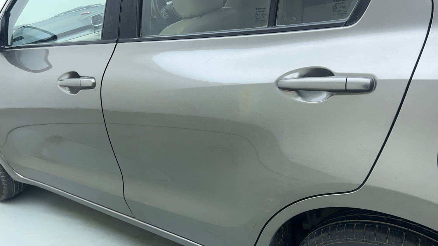 Used 2020 Maruti Suzuki Dzire VXi AGS Petrol Automatic dents MINOR DENT