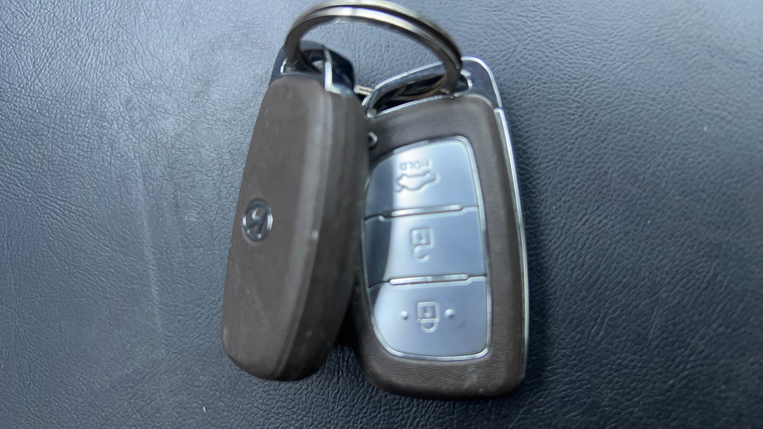 Used 2021 Hyundai Aura SX Plus 1.2 AMT Petrol Petrol Automatic extra CAR KEY VIEW