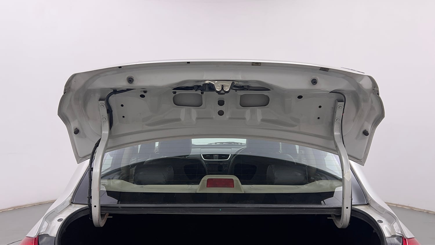 Used 2015 Maruti Suzuki Swift Dzire ZXI Petrol Manual interior DICKY DOOR OPEN VIEW