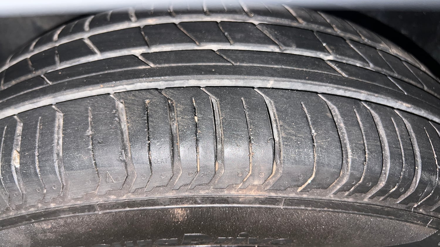Used 2023 Tata Punch Adventure Rhythm Pack MT Petrol Manual tyres LEFT FRONT TYRE TREAD VIEW