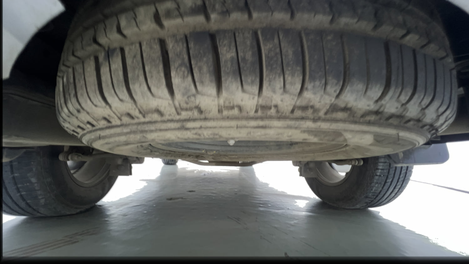 Used 2024 Mahindra Scorpio N Z8 L Diesel AT 2WD 7 STR Diesel Automatic tyres SPARE TYRE VIEW