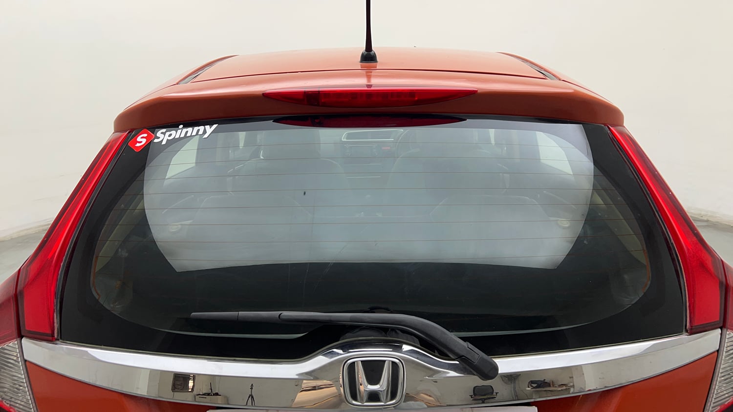 Used 2015 Honda Jazz V Petrol Petrol Manual exterior BACK WINDSHIELD VIEW