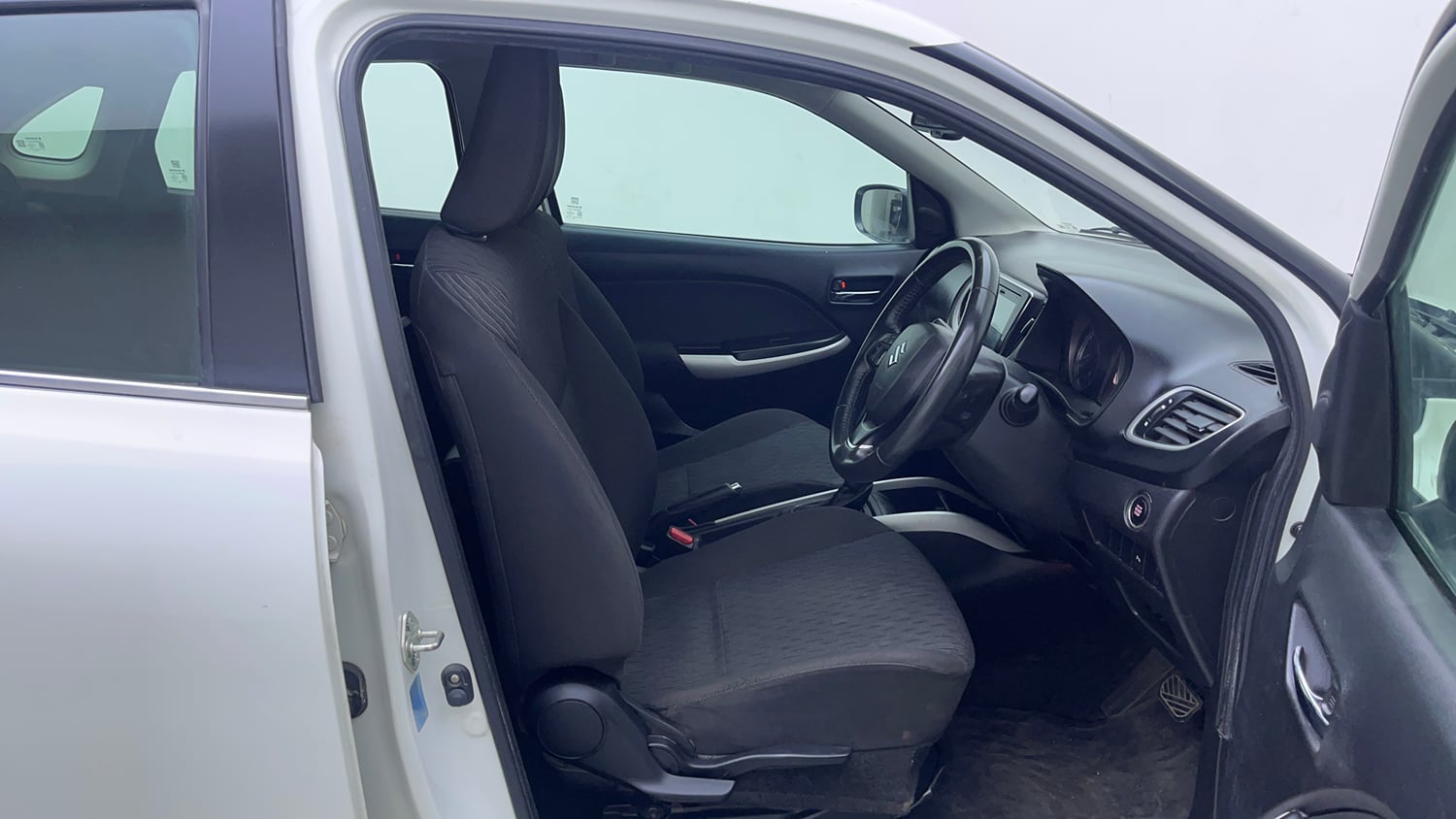 Used 2018 Maruti Suzuki Baleno Alpha 1.2 AT Petrol Automatic interior RIGHT SIDE FRONT DOOR CABIN VIEW