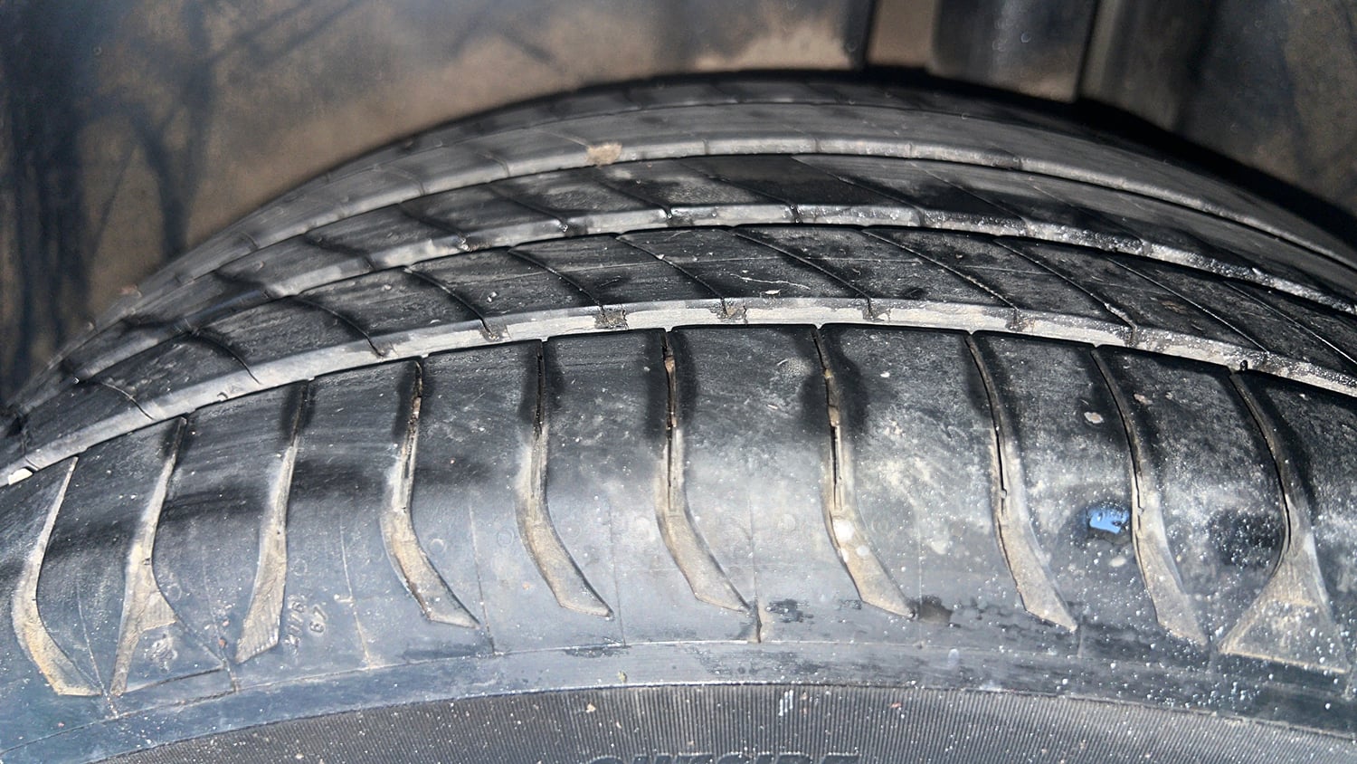 Used 2020 Maruti Suzuki Ciaz Alpha 1.5 AT Petrol Automatic tyres LEFT REAR TYRE TREAD VIEW