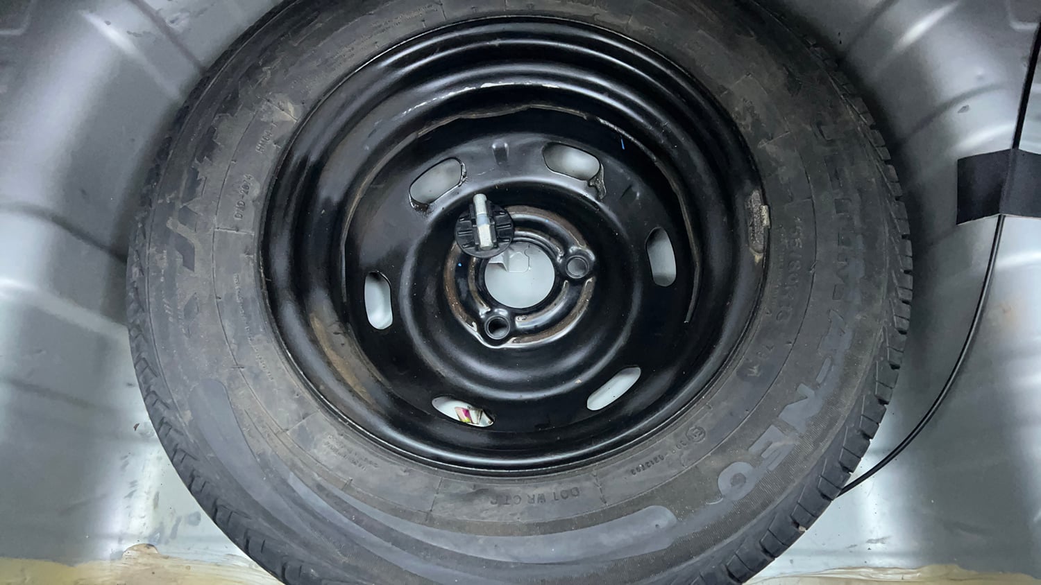 Used 2017 Renault Kwid 1.0 RXT AMT Petrol Automatic tyres SPARE TYRE VIEW