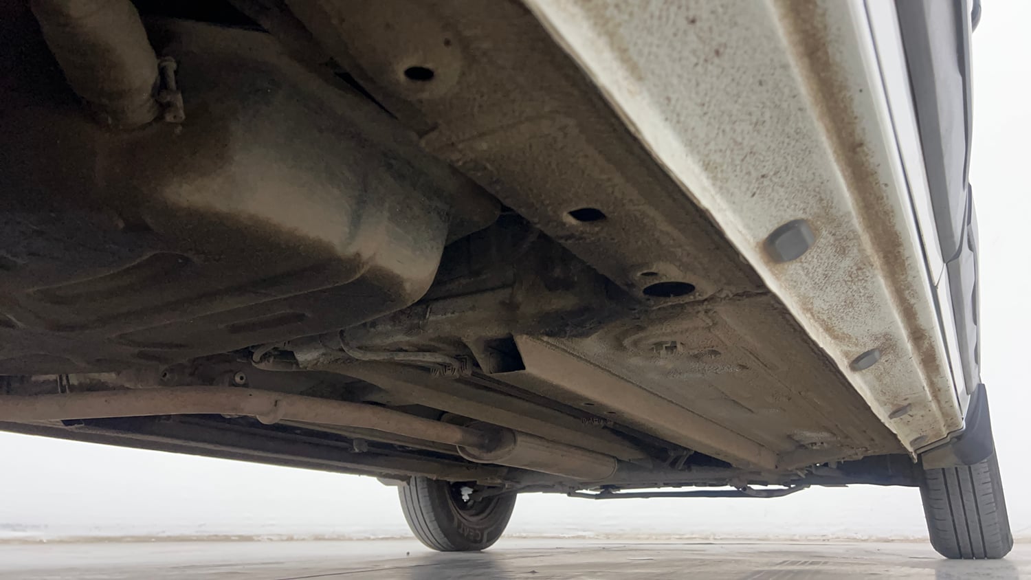 Used 2025 Renault Triber RXL Petrol Manual extra REAR RIGHT UNDERBODY VIEW
