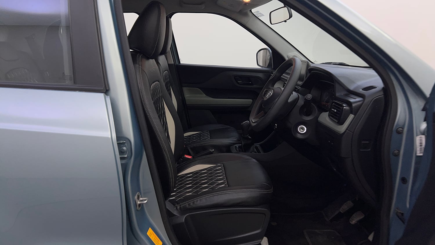 Used 2023 Tata Punch Adventure Rhythm Pack MT Petrol Manual interior RIGHT SIDE FRONT DOOR CABIN VIEW