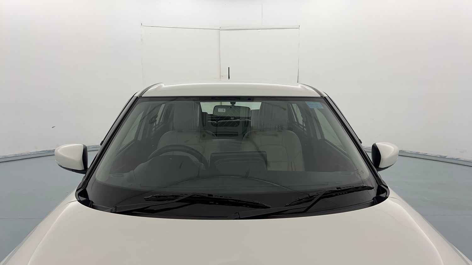 Used 2025 Maruti Suzuki Swift ZXi Plus Petrol Manual exterior FRONT WINDSHIELD VIEW