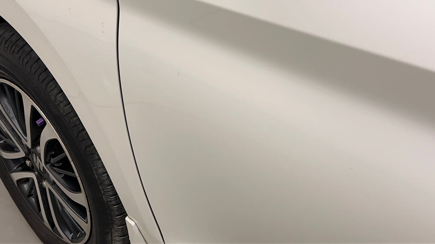 Used 2023 Maruti Suzuki Ertiga ZXi AT Petrol Automatic dents MINOR SCRATCH