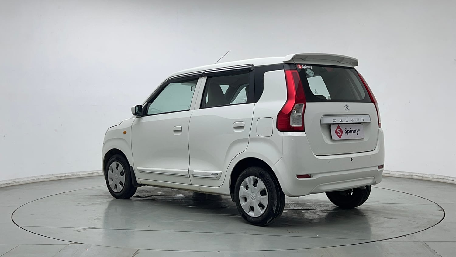 Used 2024 Maruti Suzuki Wagon R VXI 1.0 CNG Cng Manual exterior LEFT REAR CORNER VIEW