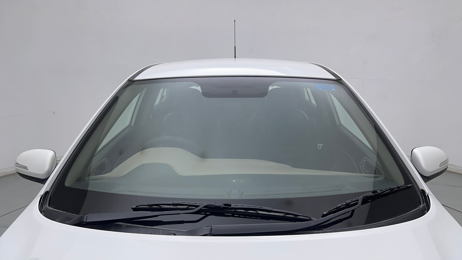 Used 2020 Hyundai Elite i20 Sportz Plus 1.2 Petrol Manual exterior FRONT WINDSHIELD VIEW