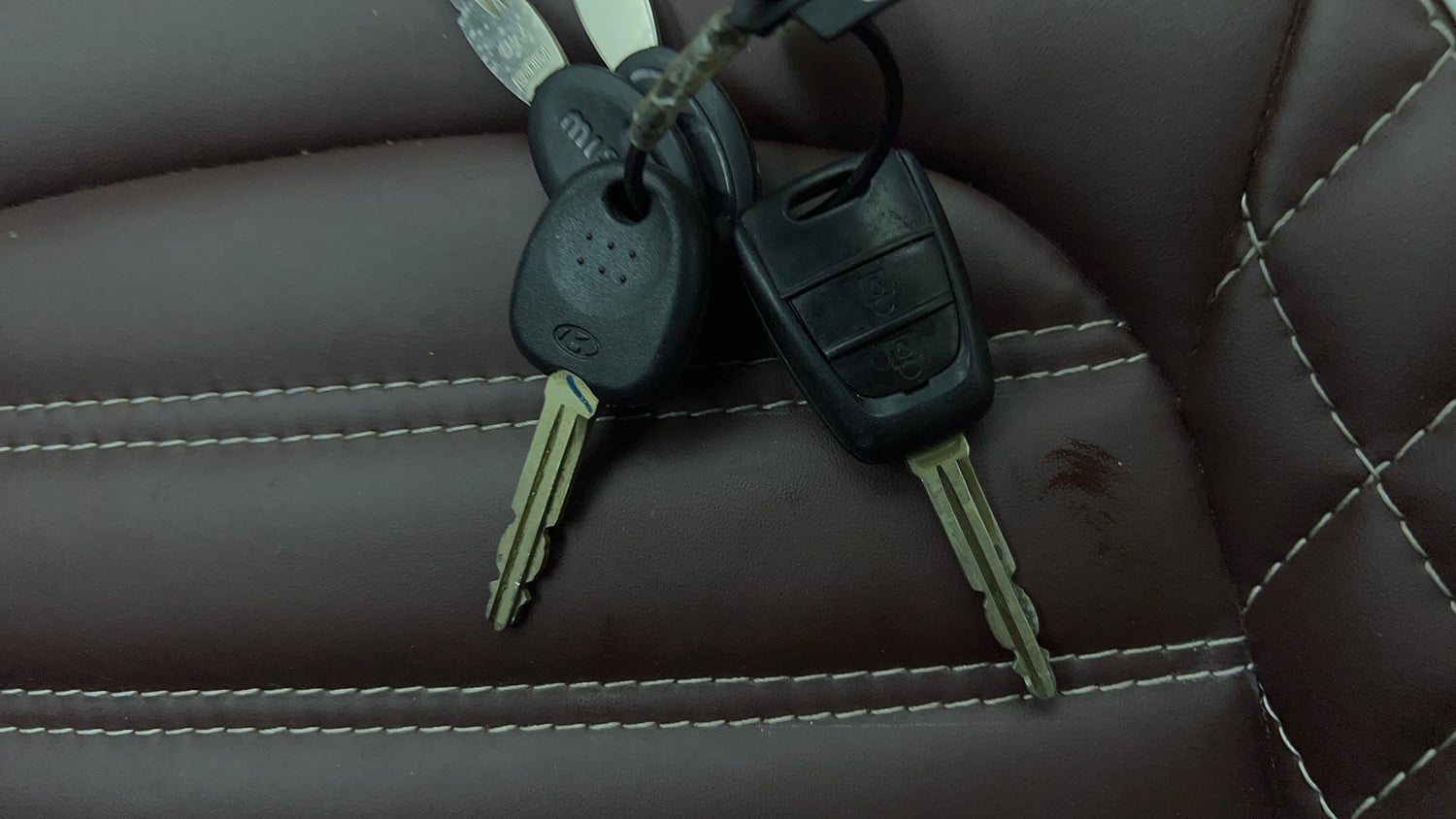 Used 2015 Hyundai Grand i10 Sportz 1.2 Kappa VTVT Petrol Manual extra CAR KEY VIEW