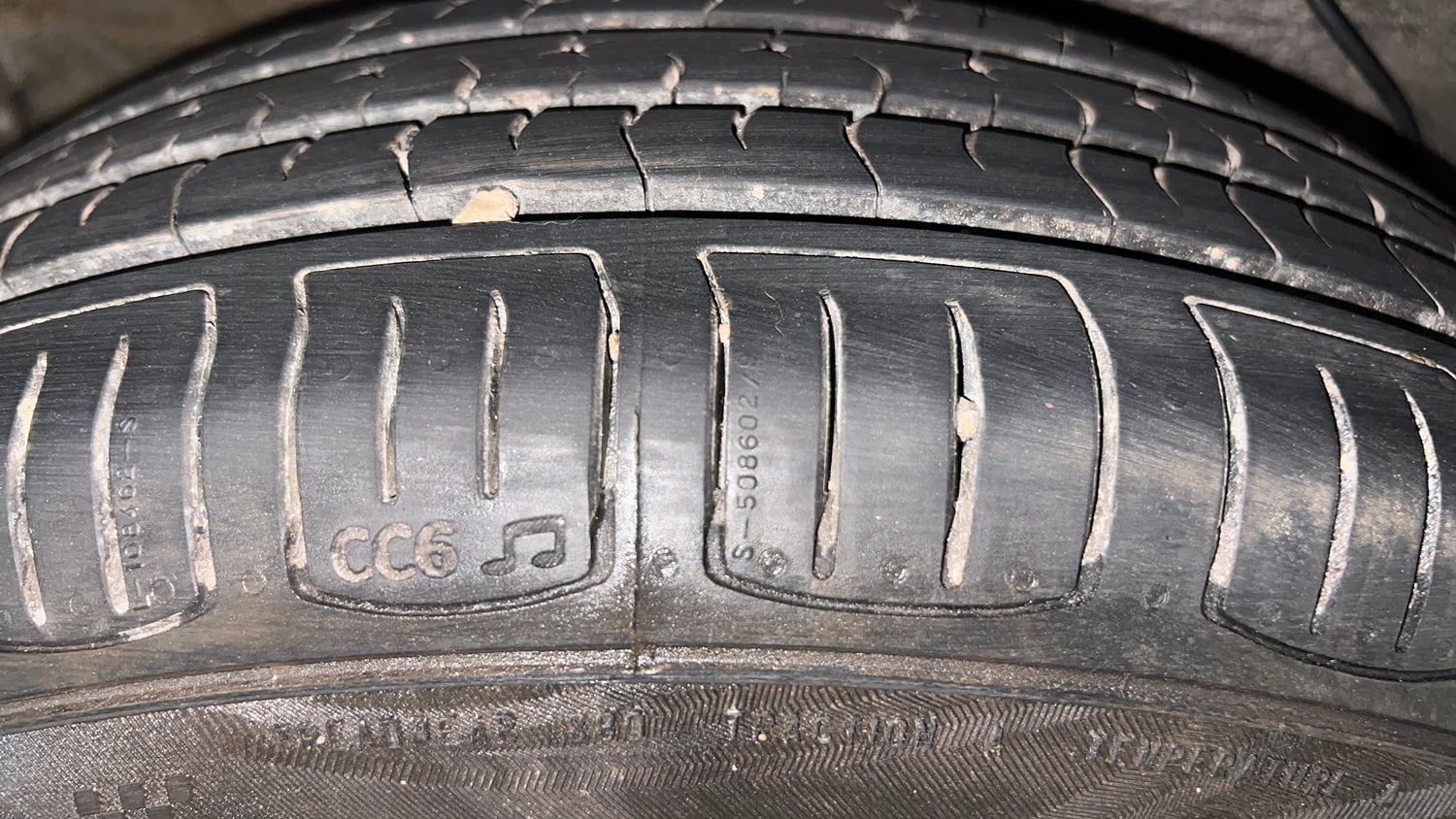 Used 2017 Maruti Suzuki Celerio ZXI (O) AMT Petrol Automatic tyres RIGHT REAR TYRE TREAD VIEW