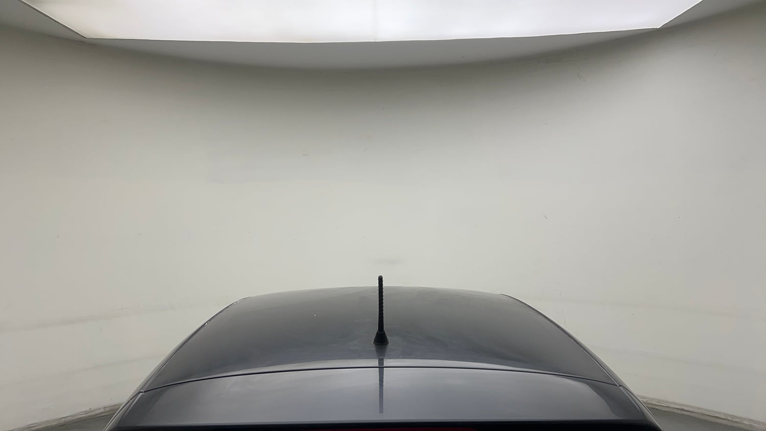 Used 2015 Volkswagen Polo Highline1.2L (P) Petrol Manual exterior EXTERIOR ROOF VIEW
