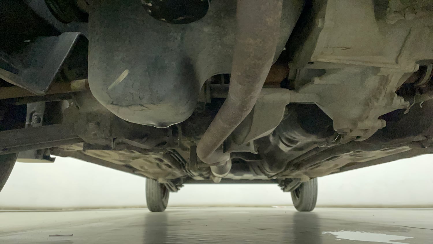 Used 2022 Maruti Suzuki Alto 800 LXi (O) Petrol Manual extra FRONT LEFT UNDERBODY VIEW
