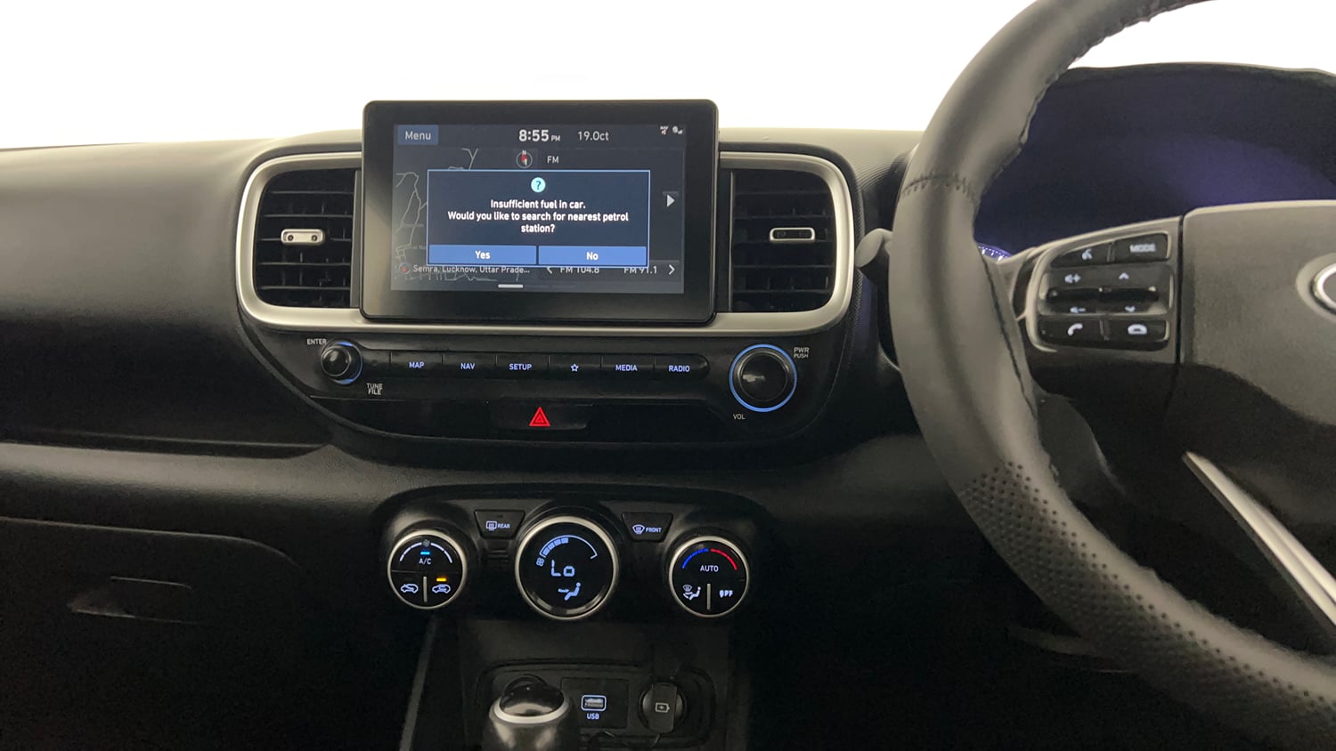 Used 2019 Hyundai Venue SX Plus 1.0L Turbo DCT Sport Petrol Automatic interior MUSIC SYSTEM & AC CONTROL VIEW