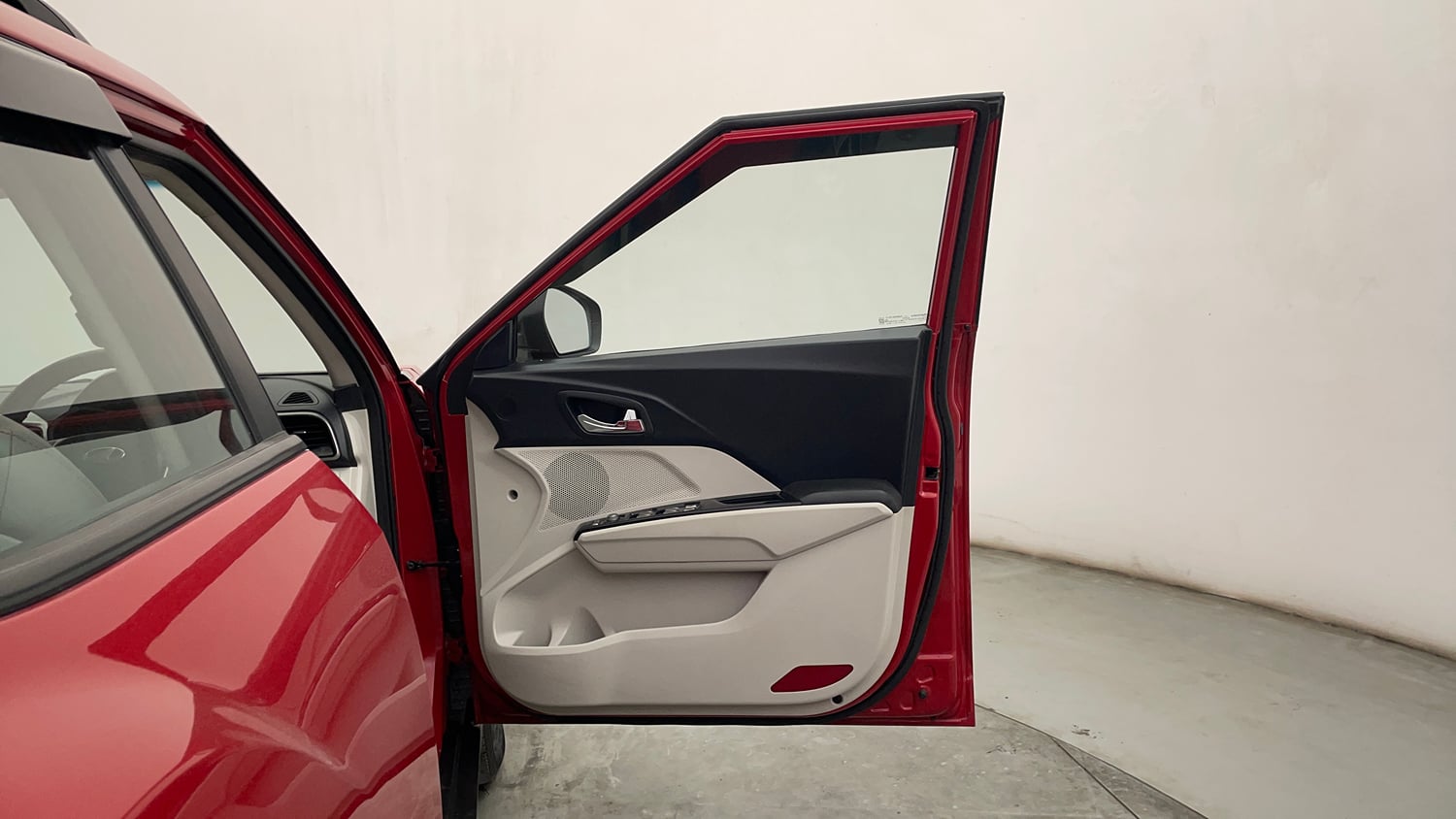 Used 2022 Mahindra XUV 300 W8 (O) 1.5 Diesel AMT Diesel Automatic interior RIGHT FRONT DOOR OPEN VIEW