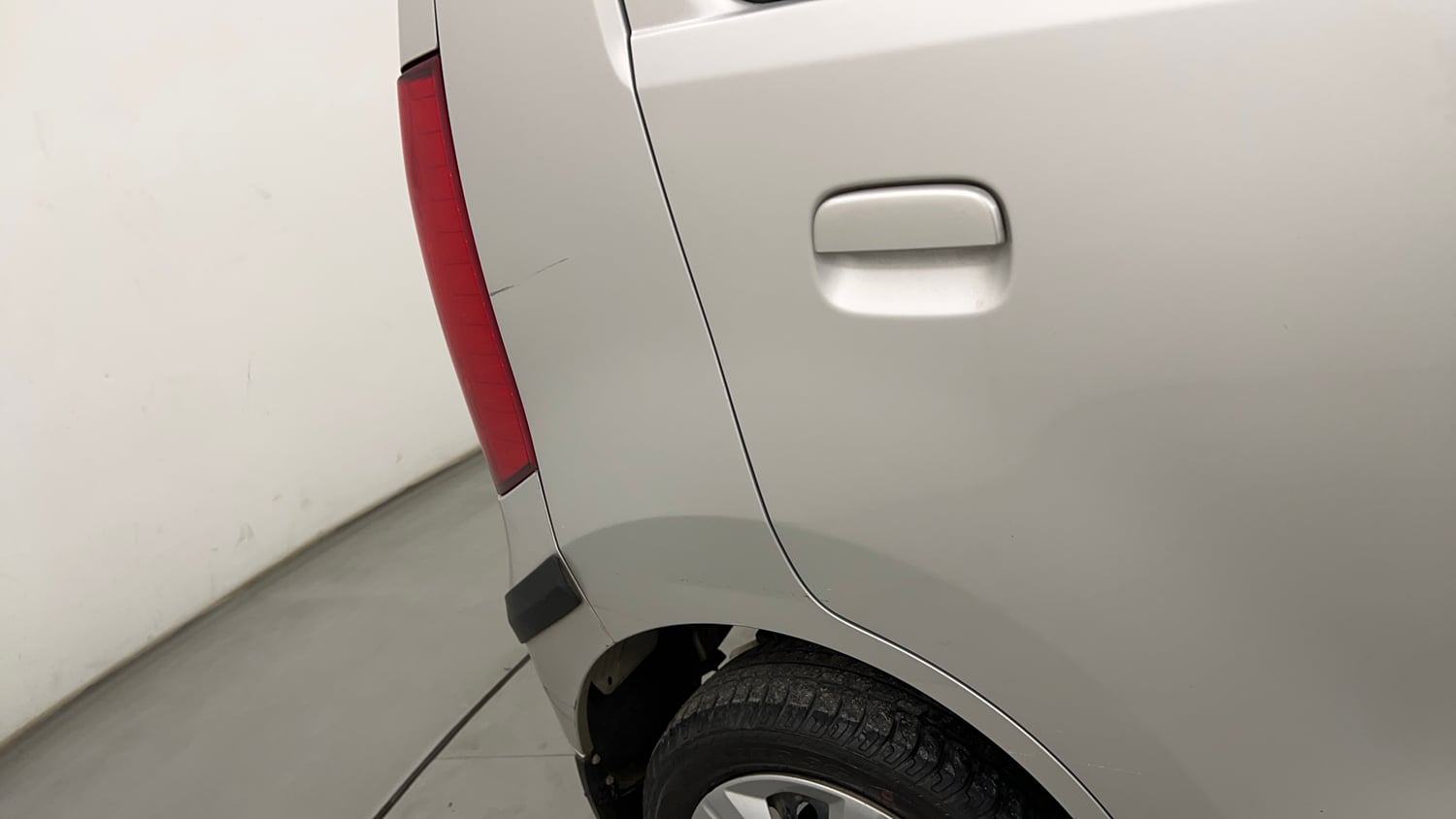 Used 2018 Maruti Suzuki Wagon R VXI Petrol Manual dents MINOR DENT