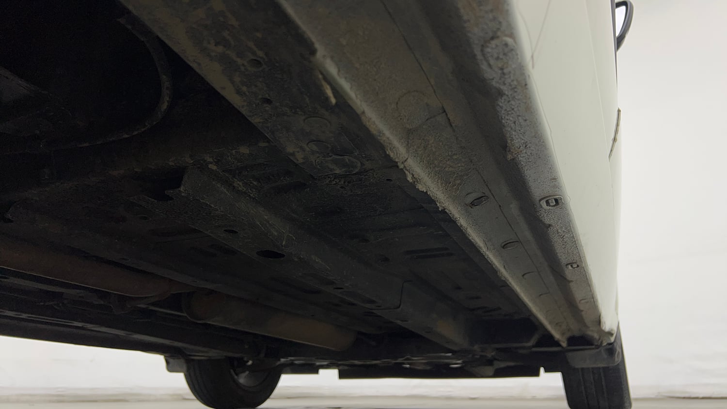 Used 2023 Tata Altroz XZA Petrol Petrol Automatic extra REAR RIGHT UNDERBODY VIEW