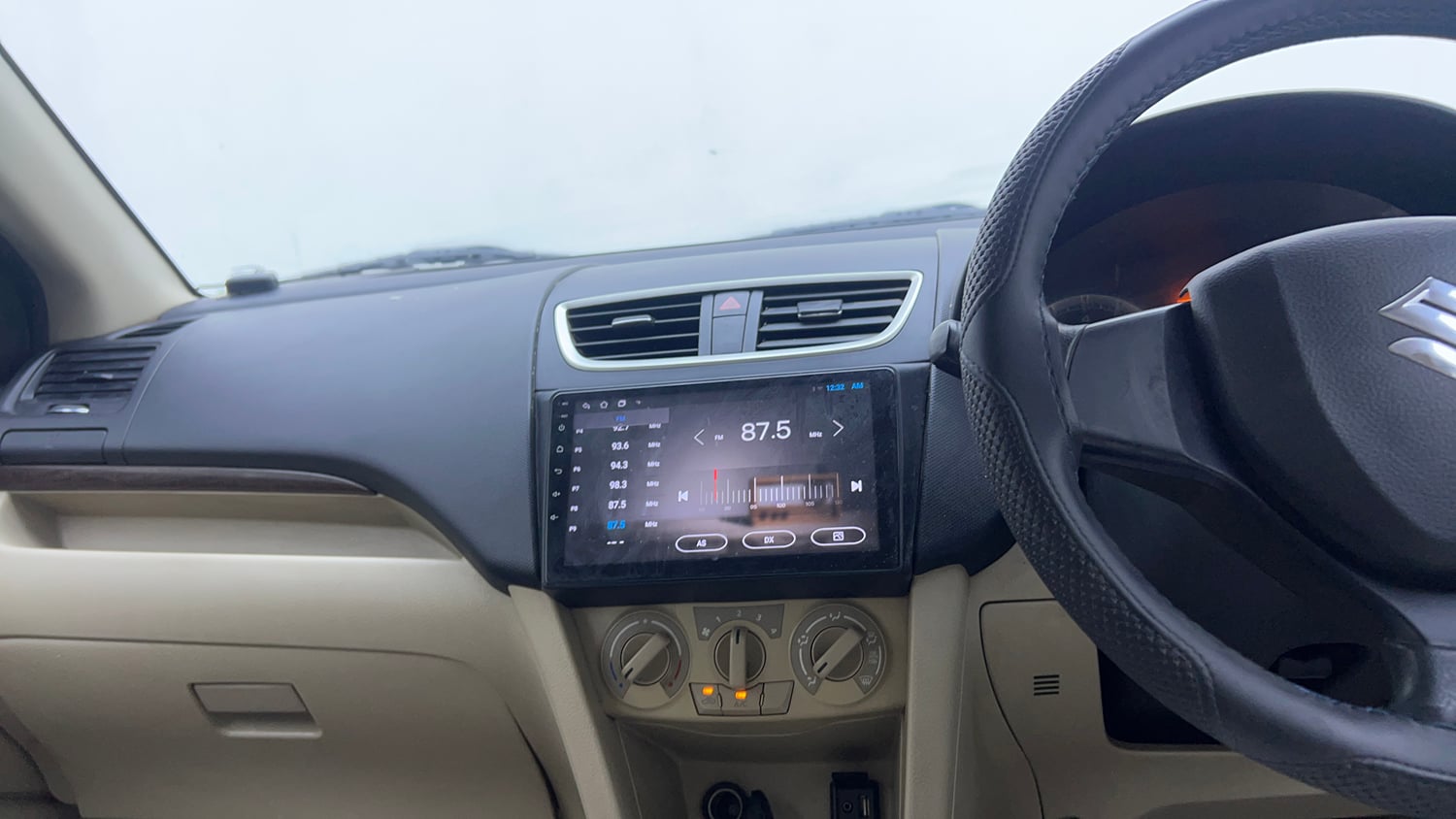 Used 2016 Maruti Suzuki Swift Dzire VXI AT Petrol Automatic interior MUSIC SYSTEM & AC CONTROL VIEW
