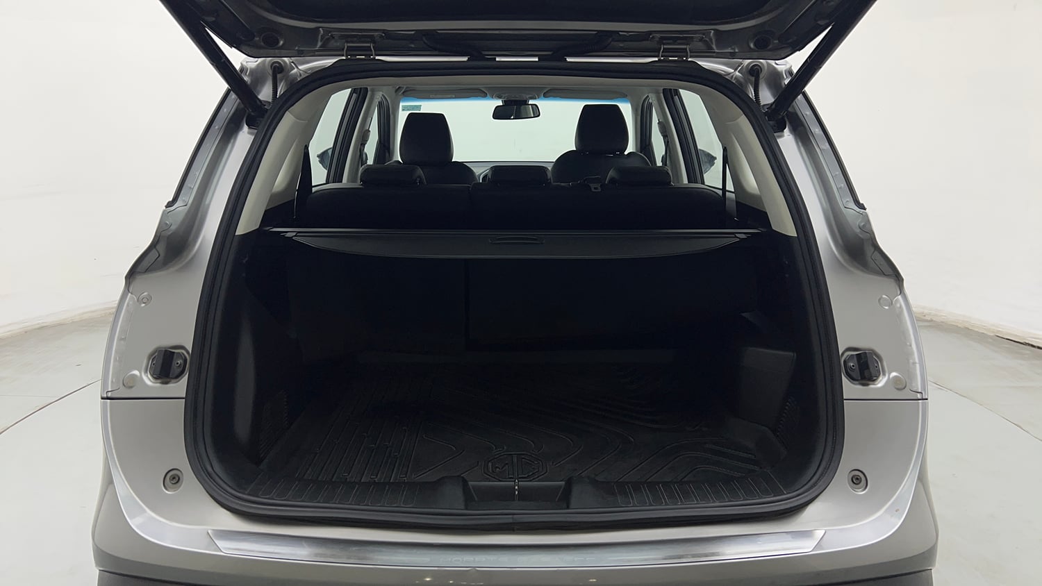 Used 2019 MG Motors Hector Sharp 1.5 DCT Petrol Petrol Automatic interior DICKY INSIDE VIEW