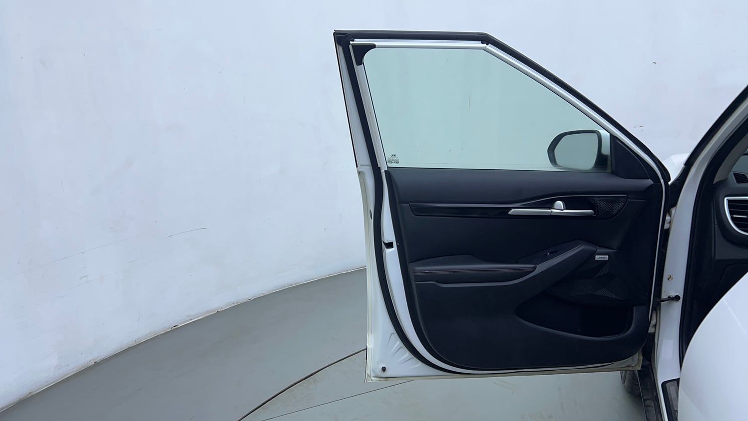 Used 2020 Kia Seltos GTX Plus DCT 1.4 Petrol Automatic interior LEFT FRONT DOOR OPEN VIEW