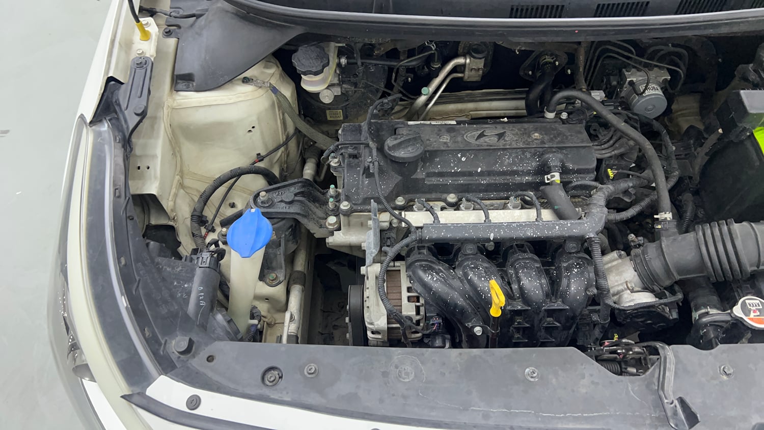 Used 2016 Hyundai Elite i20 Asta 1.2 (O) Petrol Manual engine ENGINE RIGHT SIDE VIEW
