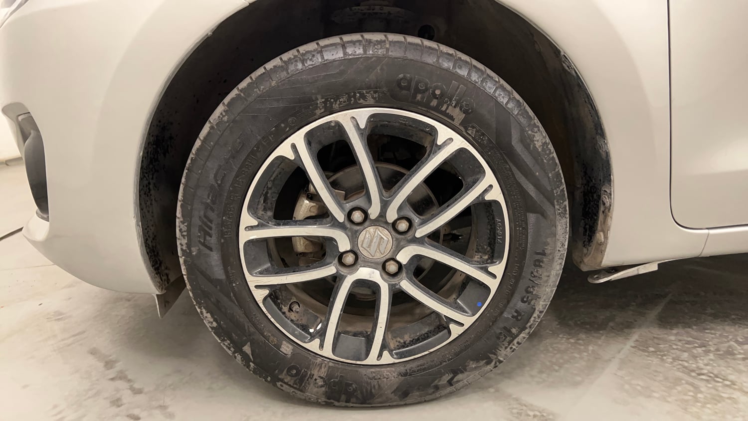 Used 2019 Maruti Suzuki Swift ZXi Plus Petrol Manual tyres LEFT FRONT TYRE RIM VIEW