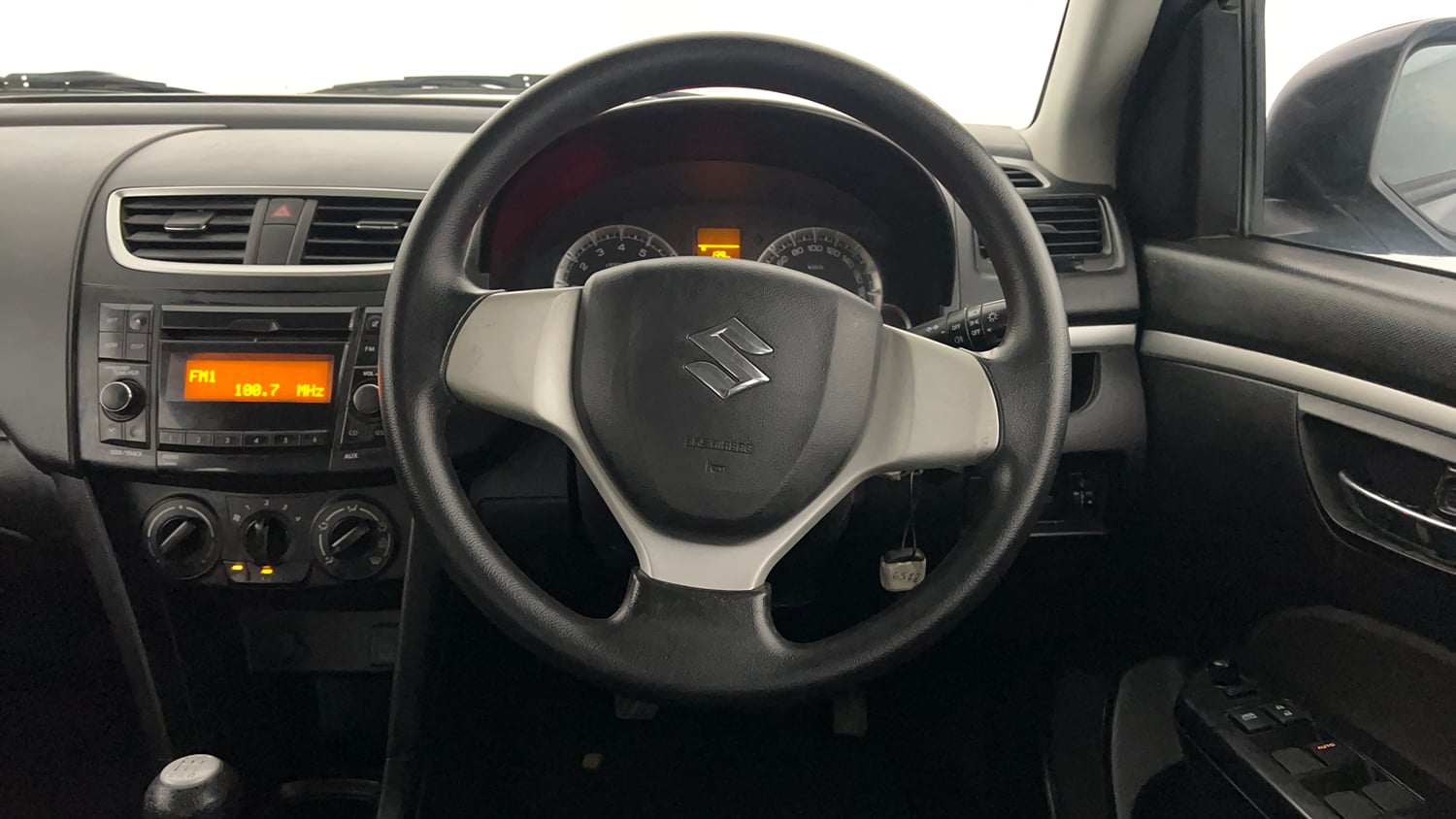 Used 2017 Maruti Suzuki Swift VXi Petrol Manual interior STEERING VIEW