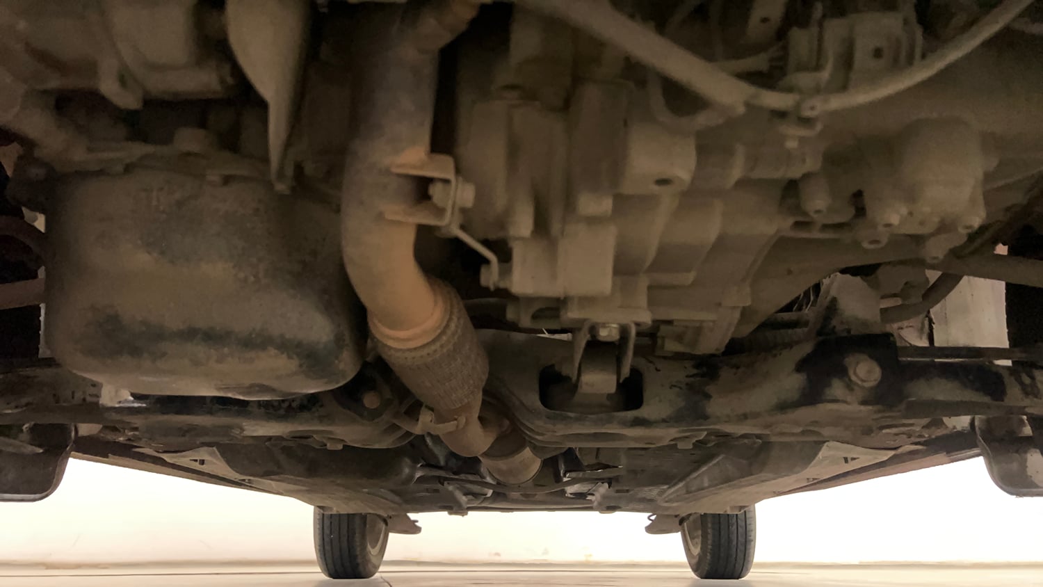 Used 2016 Volkswagen Polo Highline1.2L (P) Petrol Manual extra FRONT LEFT UNDERBODY VIEW