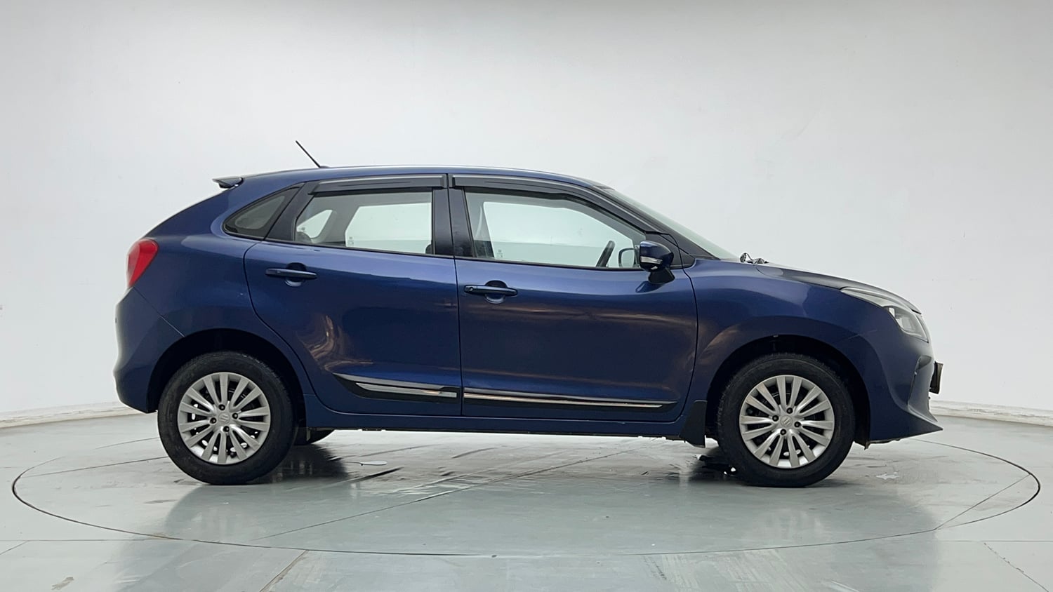 Used 2019 Maruti Suzuki Baleno Delta Petrol Manual exterior RIGHT SIDE VIEW