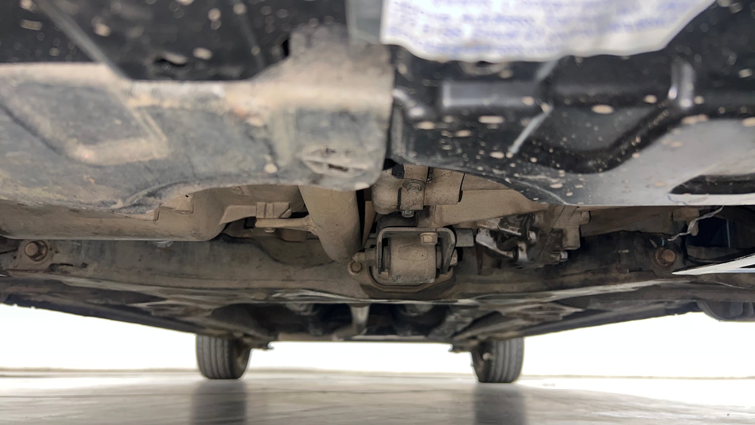Used 2012 Hyundai i20 Asta 1.4 CRDI Diesel Manual extra FRONT LEFT UNDERBODY VIEW