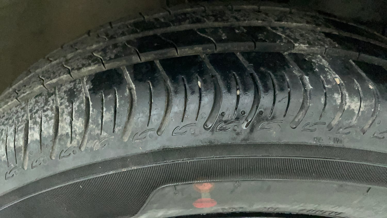 Used 2025 Maruti Suzuki Wagon R VXI 1.0 CNG Cng Manual tyres RIGHT FRONT TYRE TREAD VIEW