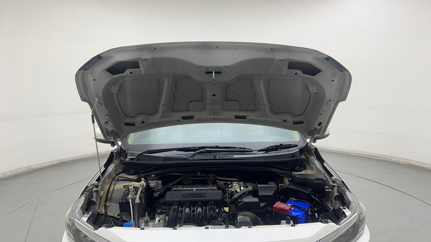 Used 2019 Honda Amaze 1.2 V MT Petrol Petrol Manual engine ENGINE & BONNET OPEN FRONT VIEW