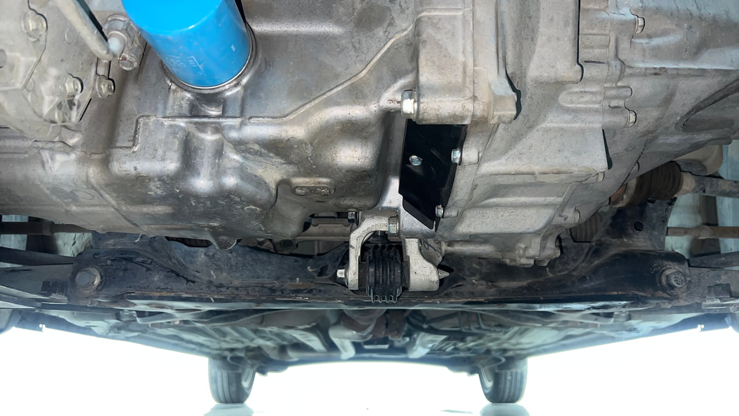 Used 2019 Honda Amaze 1.2 V MT Petrol Petrol Manual extra FRONT LEFT UNDERBODY VIEW