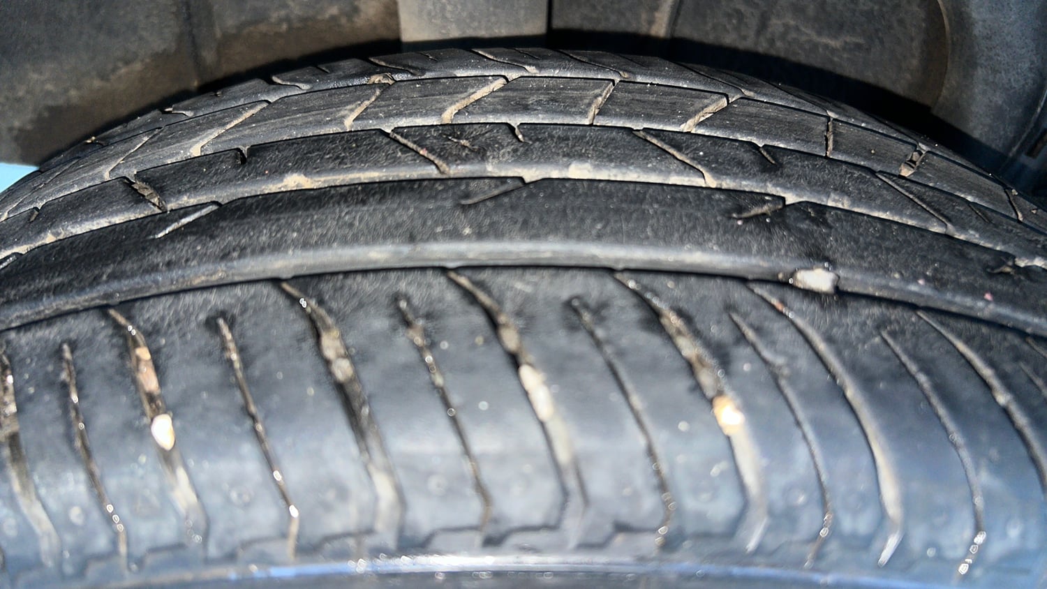 Used 2022 Renault Kiger RXZ Turbo CVT Petrol Automatic tyres RIGHT REAR TYRE TREAD VIEW