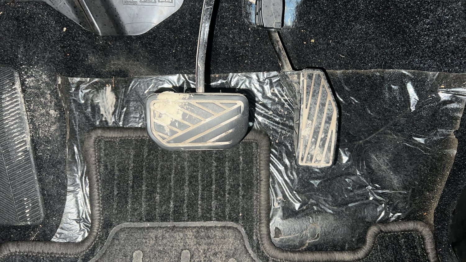 Used 2021 Maruti Suzuki XL6 Zeta AT Petrol Petrol Automatic interior PEDALS VIEW