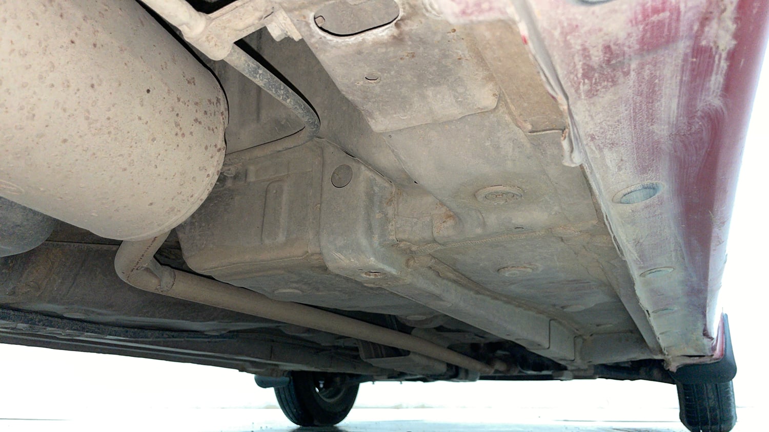 Used 2017 Hyundai Eon Era + Petrol Manual extra REAR RIGHT UNDERBODY VIEW