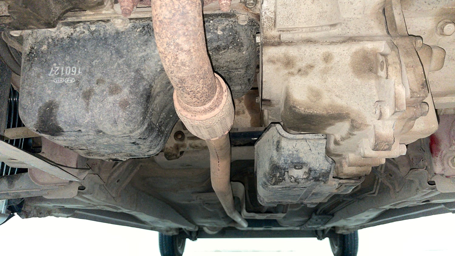 Used 2017 Hyundai Eon Era + Petrol Manual extra FRONT LEFT UNDERBODY VIEW