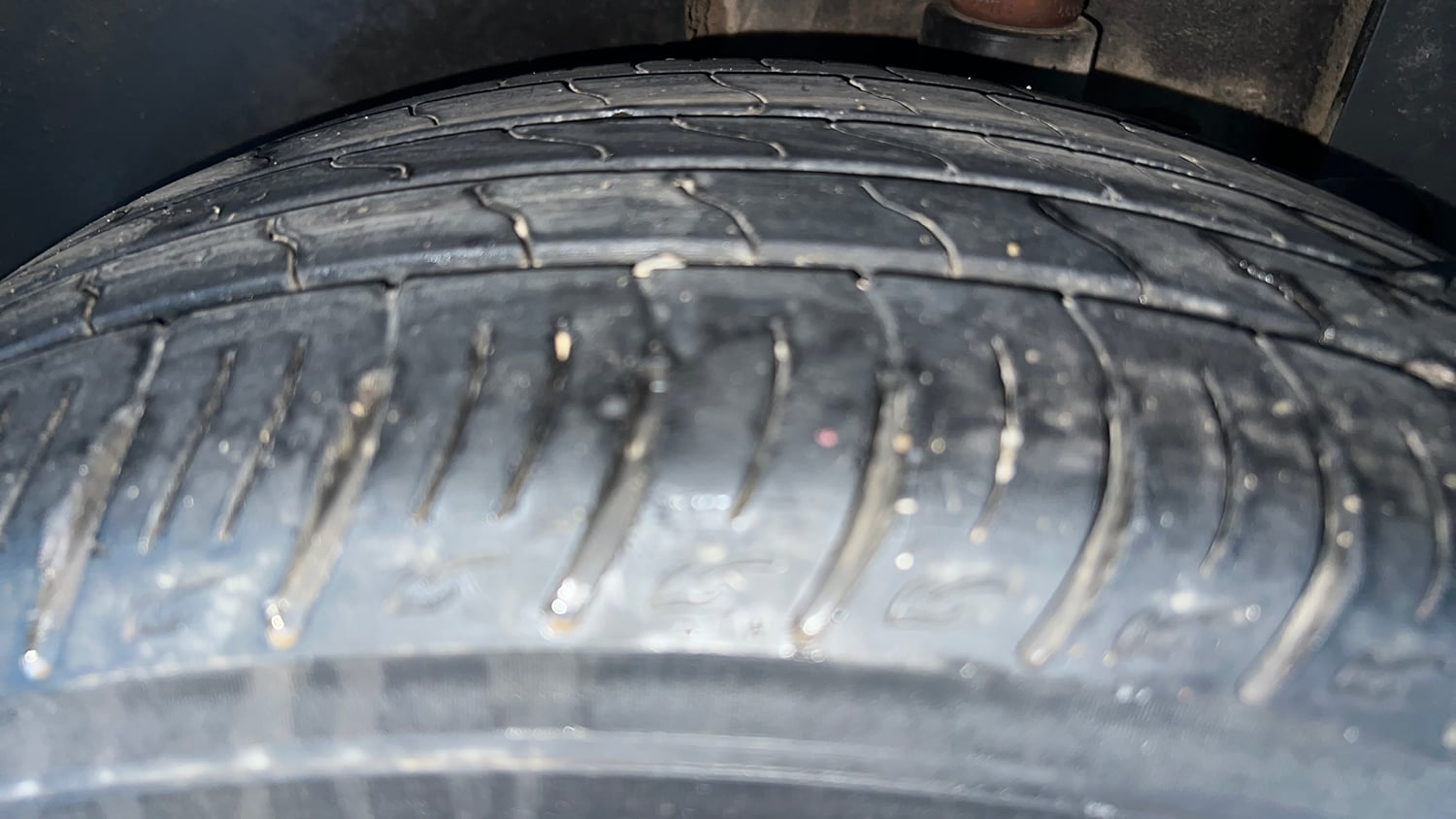Used 2020 Kia Seltos GTX Plus DCT 1.4 Petrol Automatic tyres LEFT REAR TYRE TREAD VIEW