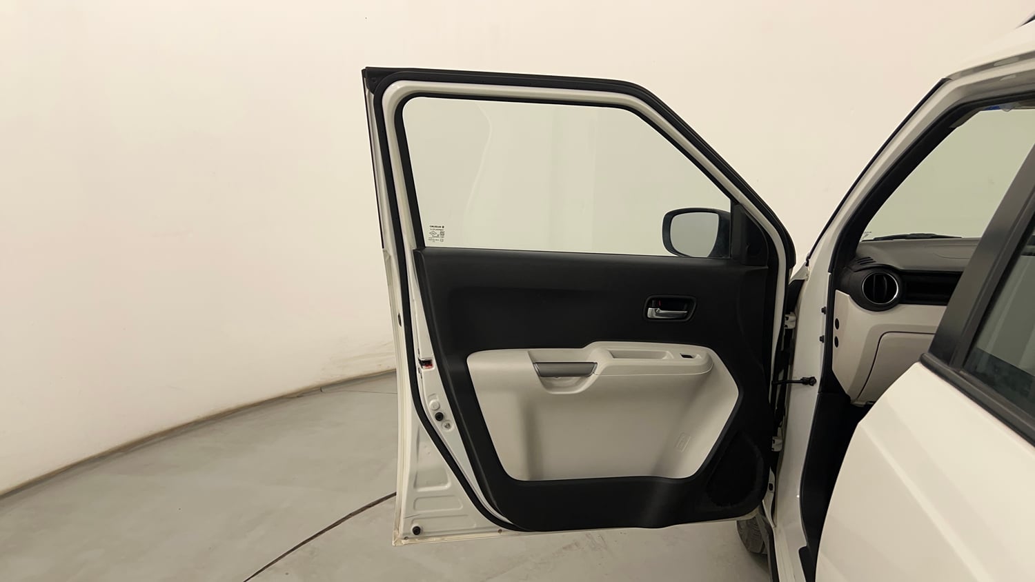 Used 2022 Maruti Suzuki Ignis Zeta 1.2 MT Petrol Manual interior LEFT FRONT DOOR OPEN VIEW