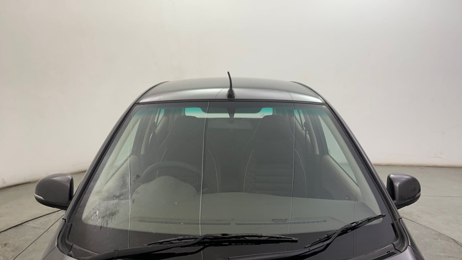 Used 2012 Hyundai i10 Magna 1.2 Kappa2 Petrol Manual exterior FRONT WINDSHIELD VIEW