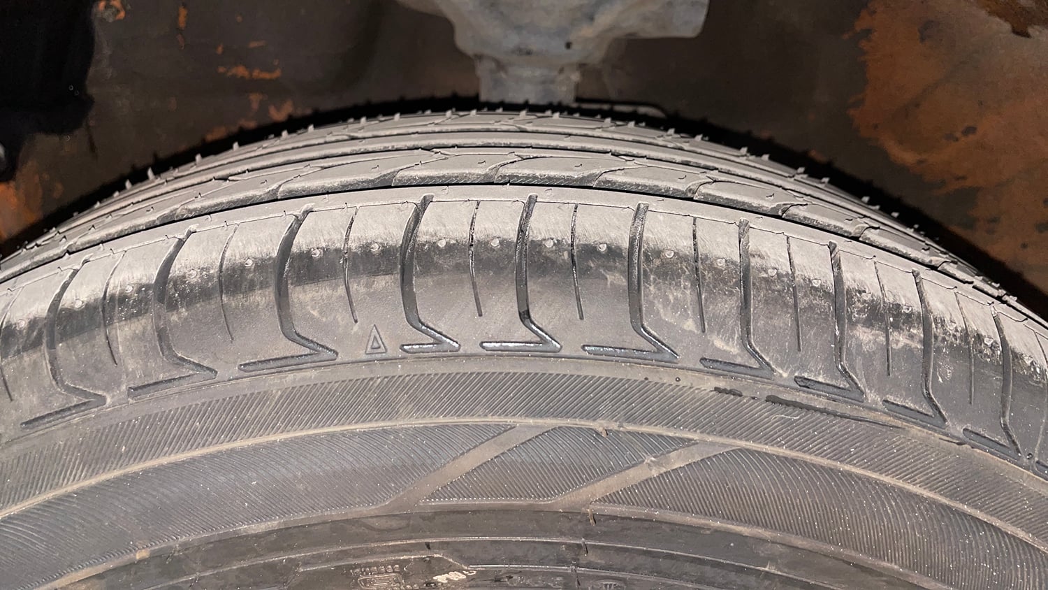 Used 2018 Maruti Suzuki Celerio X Zxi (O) AMT Petrol Automatic tyres LEFT FRONT TYRE TREAD VIEW