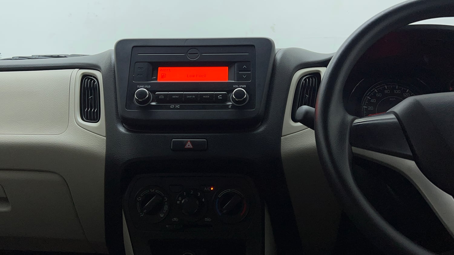 Used 2024 Maruti Suzuki Wagon R VXI 1.0 CNG Cng Manual interior MUSIC SYSTEM & AC CONTROL VIEW