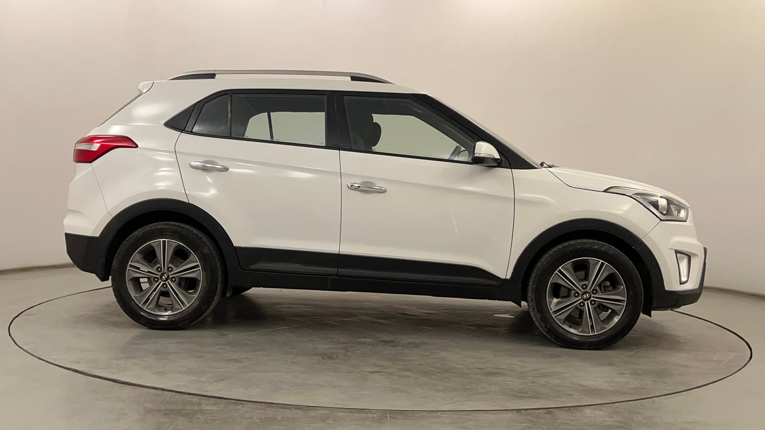Used 2017 Hyundai Creta 1.6 SX Plus AT Petrol Petrol Automatic exterior RIGHT SIDE VIEW
