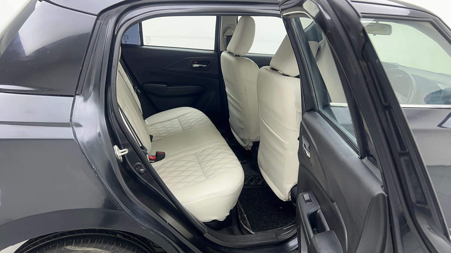 Used 2025 Maruti Suzuki Swift VXi CNG Cng Manual interior RIGHT SIDE REAR DOOR CABIN VIEW