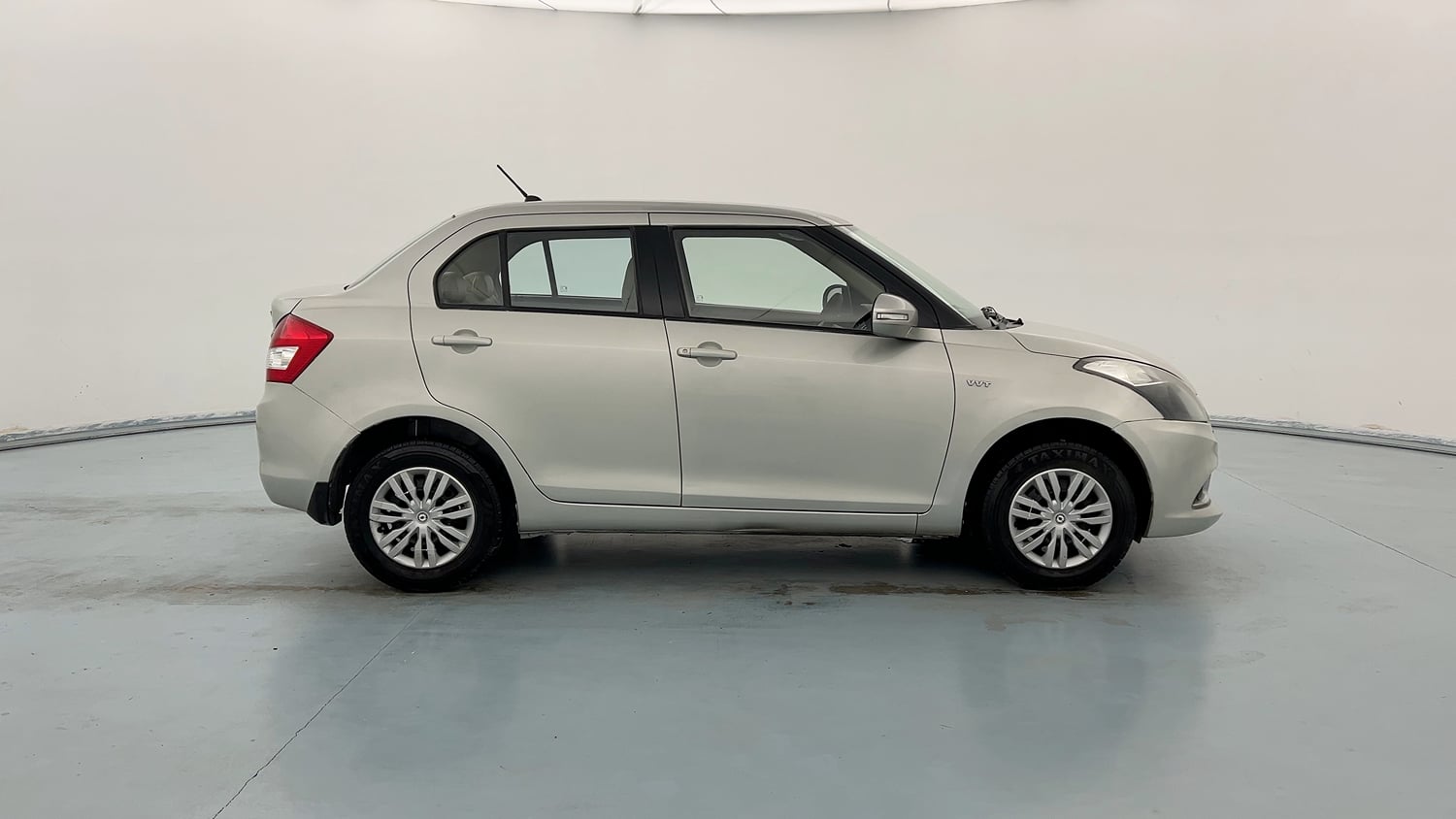 Used 2015 Maruti Suzuki Swift Dzire VXI Petrol Manual exterior RIGHT SIDE VIEW